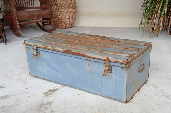 Caisse en en métal /cantine en fer / n°11958