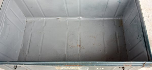 Caisse en en métal /cantine en fer / n°11959