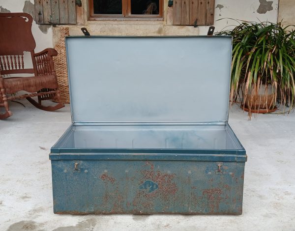 Caisse en en métal /cantine en fer / n°11960