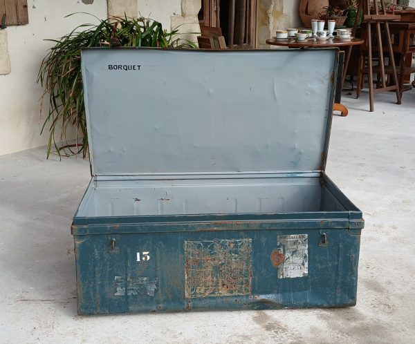 Caisse en en métal /cantine en fer / n°11962