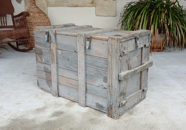 Ancienne grande caisse en bois n°11963