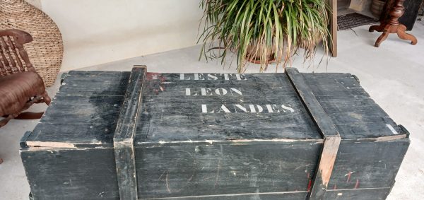 Ancienne grande caisse en bois n°11964