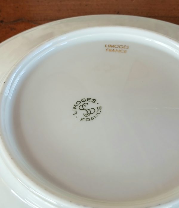 Tasse a petit déjeuner en porcelaine de Limoges n°11976