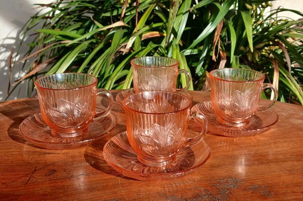 Lot de 4 tasses en verre rose Arcoroc n°1183