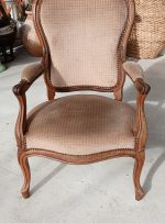 Ancien fauteuil Voltaire en noyer n°11952