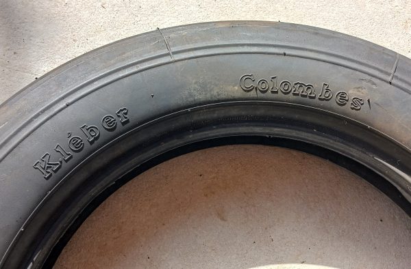 Lot de 2 pneus Kléber Colombes 730x140 n°12000