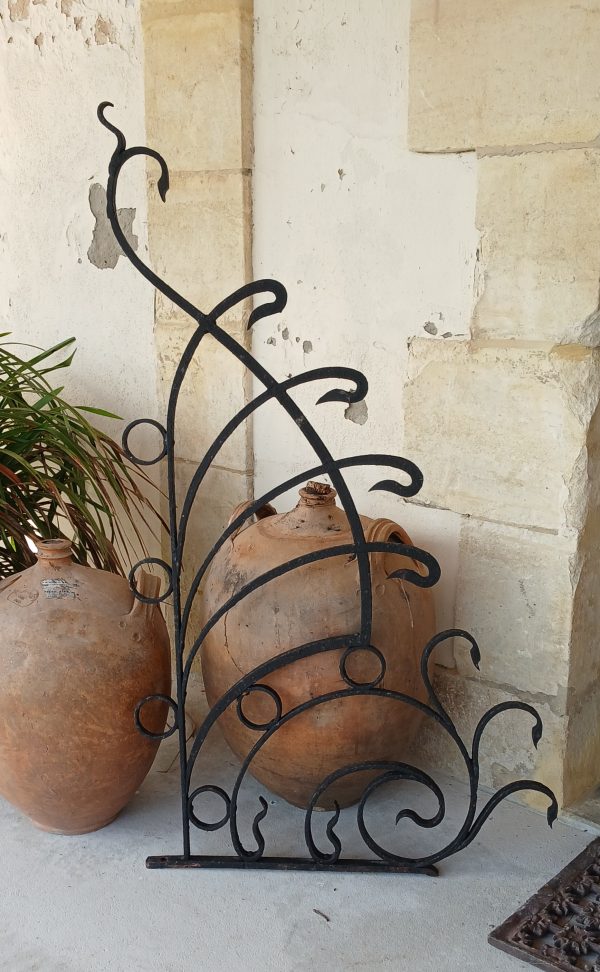 Ancienne grille de séparation en fer forgé n°12002