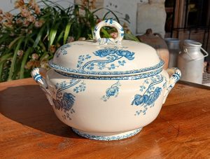 Ancienne soupière Royat Sarreguemines n°12068