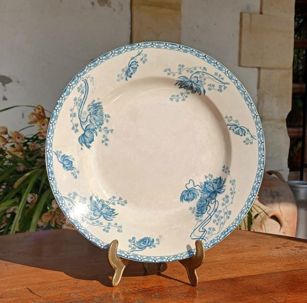 Ancien plat rond Royat Sarreguemines n°12070