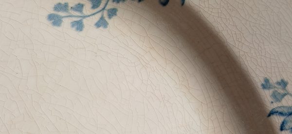 Ancien plat rond Royat Sarreguemines n°12070