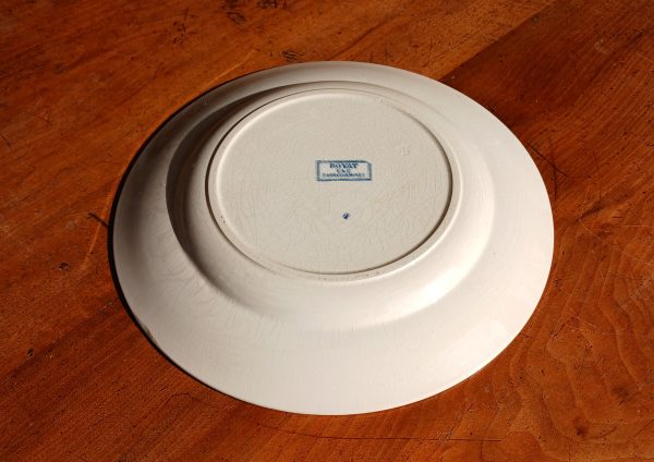 Ancien plat rond Royat Sarreguemines n°12070