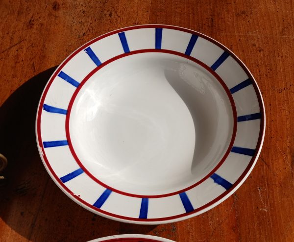 Lot de 3 anciennes assiettes Basque n°12074