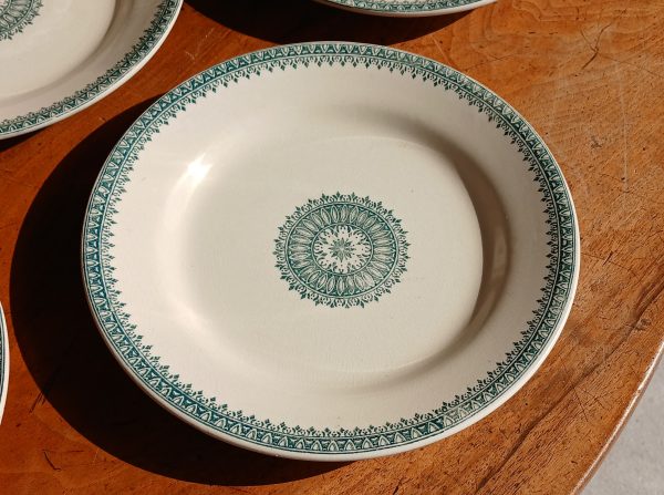 Lot de 7 anciennes assiettes Creil et Montereau Anglais n°12083