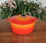 Cocotte vintage en fonte orange n°12116
