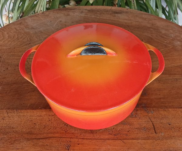 Cocotte vintage en fonte orange n°12116