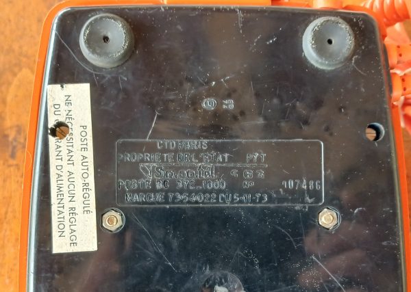 Téléphone vintage a cadran / Orange / n°12104