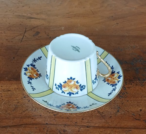 Ancienne tasse thé en porcelaine de Limoges n°12111